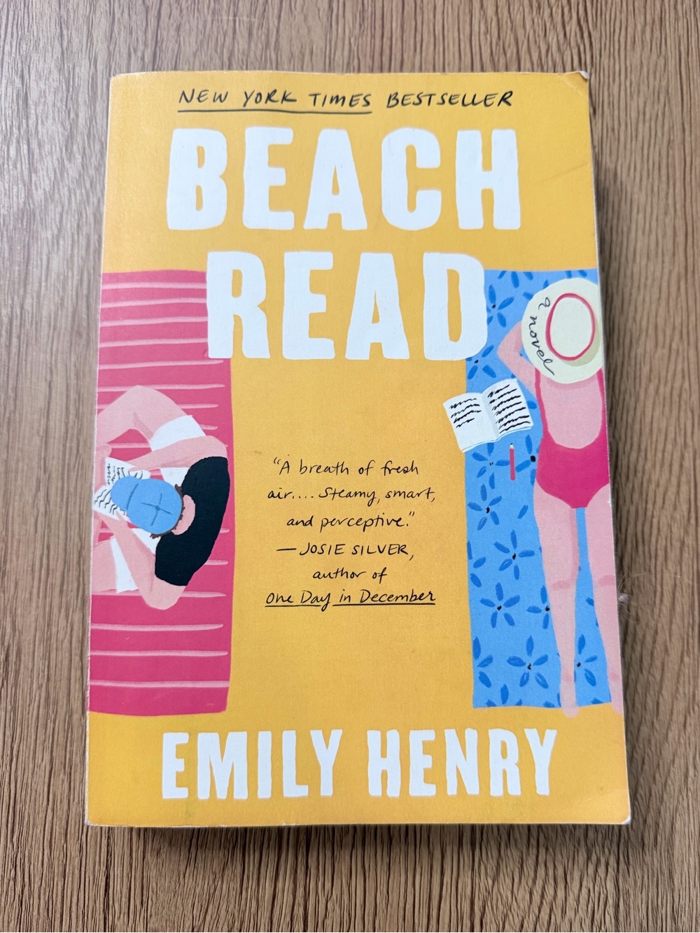 Emily Henry “Beach Read” Contemporary Romance Paperback Book